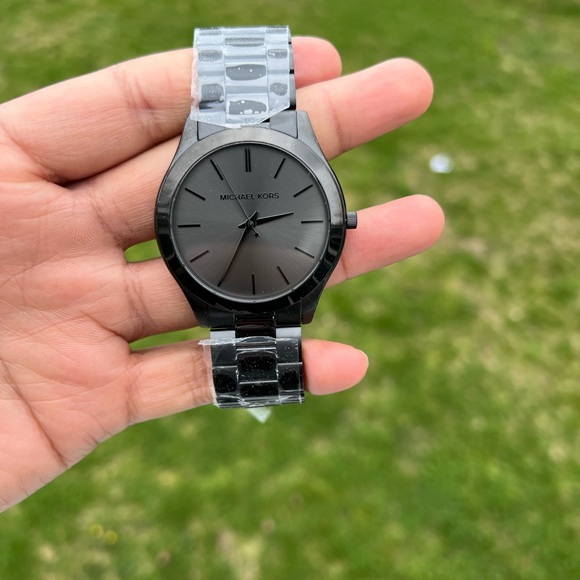 MICHAEL KORS Oversized Slim Runway Black-Tone Watch Mens - Picture 11 of 11